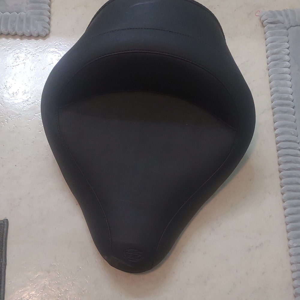 Mustang brand seat for 2006-present Harley Softail seat